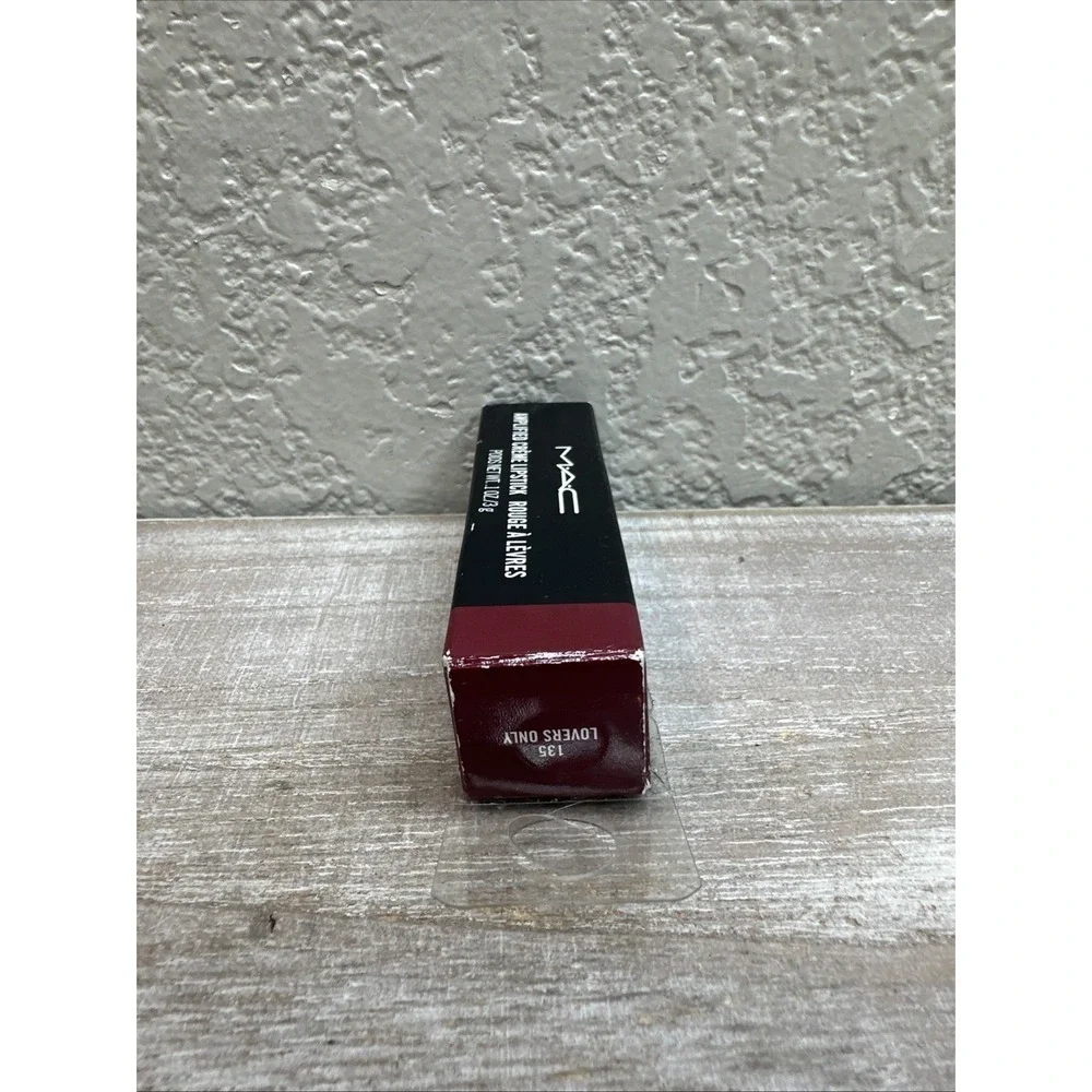 $22 🌙 MAC 135 LOVERS ONLY Amplified Lipstick Full SZ 0.10 OZ NIB DAMAGED BOX